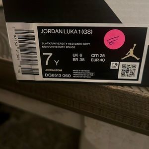 Jordan Luka 1 (gs) size 7y never worn